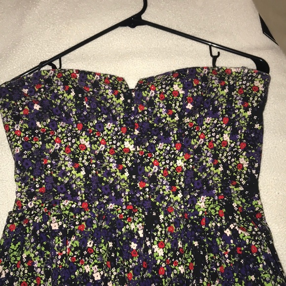 Bebe strapless floral mini dress size medium - Picture 3 of 5